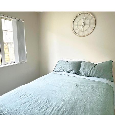 Bright&Cozy Room - Homestay Style - On Street Parking Only Auckland Extérieur photo